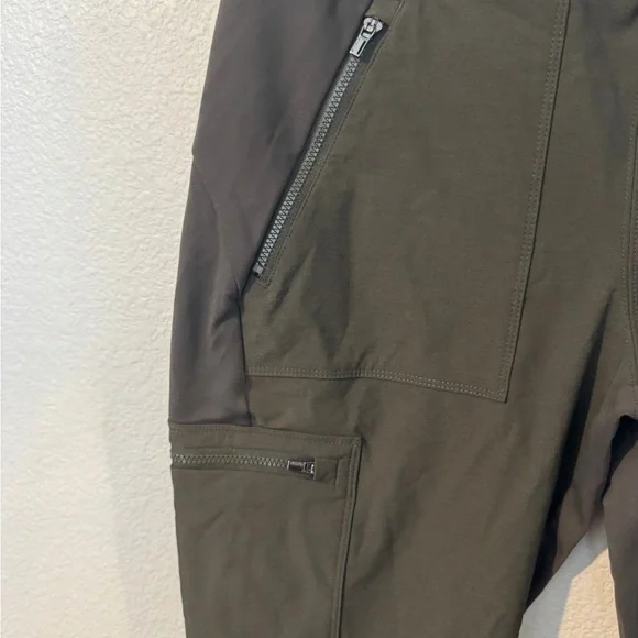 Athleta Dark Green Cargo Pants - Picture 4 of 7
